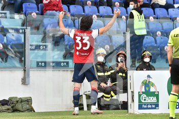 2020-10-25 - Riccardo Sottil of Cagliari Calcio, Esultanza, Celebration after scoring goal - CAGLIARI VS CROTONE - ITALIAN SERIE A - SOCCER