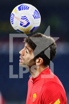 2020-11-01 - Federico Fazio of Roma warming up before the Italian championship Serie A football match between AS Roma and ACF Fiorentina on November 1, 2020 at Stadio Olimpico in Rome, Italy - Photo Federico Proietti / DPPI - AS ROMA AND ACF FIORENTINA - ITALIAN SERIE A - SOCCER
