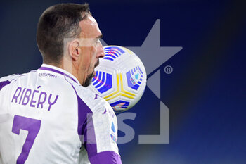 2020-11-01 - Franck Ribery of Fiorentina in action during the Italian championship Serie A football match between AS Roma and ACF Fiorentina on November 1, 2020 at Stadio Olimpico in Rome, Italy - Photo Federico Proietti / DPPI - AS ROMA AND ACF FIORENTINA - ITALIAN SERIE A - SOCCER