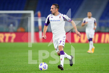 2020-11-01 - Franck Ribery of Fiorentina in action during the Italian championship Serie A football match between AS Roma and ACF Fiorentina on November 1, 2020 at Stadio Olimpico in Rome, Italy - Photo Federico Proietti / DPPI - AS ROMA AND ACF FIORENTINA - ITALIAN SERIE A - SOCCER