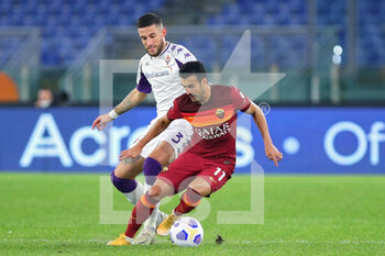 2020-11-01 - Cristiano Biraghi of Fiorentina (L) vies for the ball with Pedro Rodriguez of Roma (R) during the Italian championship Serie A football match between AS Roma and ACF Fiorentina on November 1, 2020 at Stadio Olimpico in Rome, Italy - Photo Federico Proietti / DPPI - AS ROMA AND ACF FIORENTINA - ITALIAN SERIE A - SOCCER