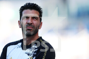 2020-11-08 - Juventus goalkeeper Gianluigi Buffon reacts during the Italian championship Serie A football match between SS Lazio and Juventus FC on November 8, 2020 at Stadio Olimpico in Rome, Italy - Photo Federico Proietti / DPPI - SS LAZIO VS JUVENTUS FC - ITALIAN SERIE A - SOCCER