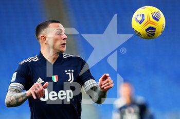 2020-11-08 - Federico Bernardeschi of Juventus in action during the Italian championship Serie A football match between SS Lazio and Juventus FC on November 8, 2020 at Stadio Olimpico in Rome, Italy - Photo Federico Proietti / DPPI - SS LAZIO VS JUVENTUS FC - ITALIAN SERIE A - SOCCER
