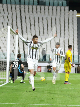 2020-11-21 - 7 Cristiano Ronaldo (JUVENTUS FC) celebrates after scoring the goal - JUVENTUS VS CAGLIARI - ITALIAN SERIE A - SOCCER
