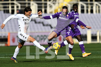 2020-11-22 - Perparim Hetemaj del Benevento in azione contro Franck Ribery di ACF Fiorentina - FIORENTINA VS BENEVENTO - ITALIAN SERIE A - SOCCER