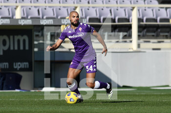 2020-11-22 - Sofyan Amrabat (ACF Fiorentina) in azione - FIORENTINA VS BENEVENTO - ITALIAN SERIE A - SOCCER