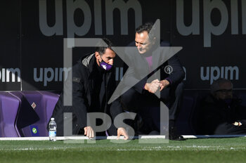 2020-11-22 - Cesare Prandelli allenatore della Fiorentina con il suo collaboratore Gabriele Pin - FIORENTINA VS BENEVENTO - ITALIAN SERIE A - SOCCER