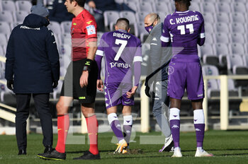 2020-11-22 - Franck Ribery di ACF Fiorentina sostituito dopo l'infortunio - FIORENTINA VS BENEVENTO - ITALIAN SERIE A - SOCCER