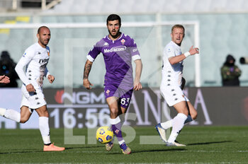2020-11-22 - Patrick Cutrone di ACF Fiorentina in azione - FIORENTINA VS BENEVENTO - ITALIAN SERIE A - SOCCER