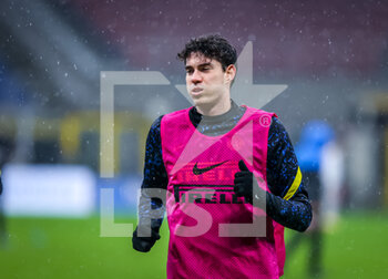 2020-12-05 - Alessandro Bastoni of FC Internazionale during the Serie A 2020/21 football match between FC Internazionale vs Bologna FC at the San Siro Stadium, Milan, Italy on December 05, 2020 - Photo FCI / Fabrizio Carabelli - INTER VS BOLOGNA - ITALIAN SERIE A - SOCCER