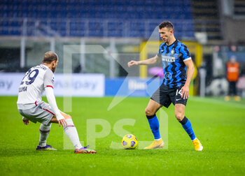2020-12-05 - Ivan Perisic of FC Internazionale during the Serie A 2020/21 football match between FC Internazionale vs Bologna FC at the San Siro Stadium, Milan, Italy on December 05, 2020 - Photo FCI / Fabrizio Carabelli - INTER VS BOLOGNA - ITALIAN SERIE A - SOCCER