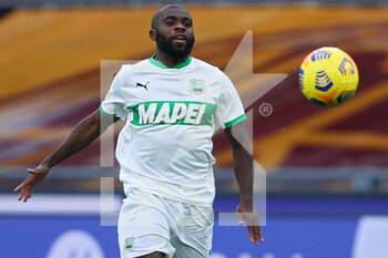 2020-12-06 - Jeremie Boga of Sassuolo in action during the Italian championship Serie A football match between AS Roma and US Sassuolo Calcio on December 6, 2020 at Stadio Olimpico in Rome, Italy - Photo Federico Proietti / DPPI - AS ROMA VS US SASSUOLO CALCIO - ITALIAN SERIE A - SOCCER