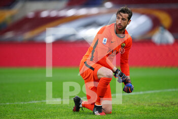 2020-12-06 - Roma goalkeeper Antonio Mirante reacts during the Italian championship Serie A football match between AS Roma and US Sassuolo Calcio on December 6, 2020 at Stadio Olimpico in Rome, Italy - Photo Federico Proietti / DPPI - AS ROMA VS US SASSUOLO CALCIO - ITALIAN SERIE A - SOCCER
