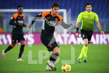 2020-12-06 - Gonzalo Villar of Roma in action during the Italian championship Serie A football match between AS Roma and US Sassuolo Calcio on December 6, 2020 at Stadio Olimpico in Rome, Italy - Photo Federico Proietti / DPPI - AS ROMA VS US SASSUOLO CALCIO - ITALIAN SERIE A - SOCCER