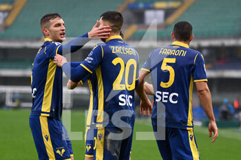 2020-12-06 - esultanza Pawel Dawidowicz e Mattia Zaccagni (Verona) dopo gol 1-0 - HELLAS VERONA VS CAGLIARI - ITALIAN SERIE A - SOCCER