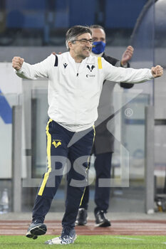 2020-12-12 - ROME, ITALY - December 12 : Ivan Juric Hellas Verona Celebrate after the winning during Italian Serie A soccer match between SS Lazio and Hellas Verona at Stadio Olimpico on December 12,2020 in Rome Italy  - SS LAZIO VS HELLAS VERONA - ITALIAN SERIE A - SOCCER