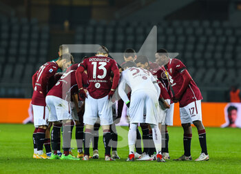 2020-12-12 - Torino FC players during the Serie A 2020/21 football match between Torino FC vs Udinese Calcio at the Stadio Olimpico Grande Torino, Turin, Italy on December 12, 2020 - Photo FCI / Fabrizio Carabelli - TORINO VS UDINESE - ITALIAN SERIE A - SOCCER