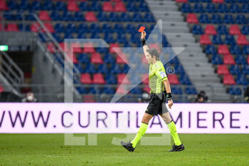 2020-12-13 - the referee of the match Gianpaolo Calvarese shows the red cad -  BOLOGNA FC VS AS ROMA - ITALIAN SERIE A - SOCCER
