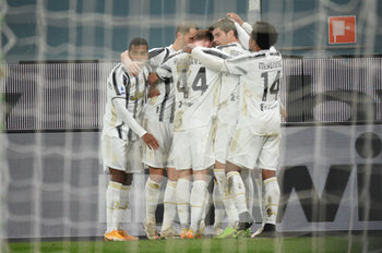 2020-12-13 - team Juventus, celebrates after scoring a goal - GENOA VS JUVENTUS - ITALIAN SERIE A - SOCCER