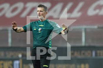2020-12-16 - The Referee of the match Davide Orsato - GENOA VS MILAN - ITALIAN SERIE A - SOCCER