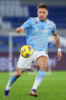 2020-12-20 - Ciro Immobile of Lazio in action during the Italian championship Serie A football match between SS Lazio and SSC Napoli on December 20, 2020 at Stadio Olimpico in Rome, Italy - Photo Federico Proietti / DPPI - SS LAZIO VS SSC NAPOLI - ITALIAN SERIE A - SOCCER