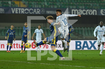 2020-12-23 - Lautaro Martinez (Inter) segna lo 0-1 - HELLAS VERONA VS FC INTERNAZIONALE - ITALIAN SERIE A - SOCCER