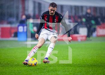 2020-12-23 - Alexis Saelemaekers of AC Milan in action during the Serie A 2020/21 football match between AC Milan vs SS Lazio at the San Siro Stadium, Milan, Italy on December 23, 2020 - Photo FCI / Fabrizio Carabelli - AC MILAN VS SS LAZIO  - ITALIAN SERIE A - SOCCER