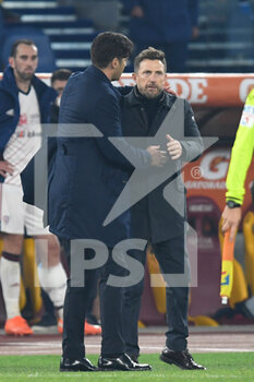 2020-12-23 - ROME, ITALY - December 23 : Head Coach Paulo Fonseca(L) of AS Roma gestures at Eusebio Di Francesco (R) Coach Cagliari during Italian Serie A soccer match between AS Roma and Cagliari at Stadio Olimpico on December 23,2020 in Rome Italy  - ROMA VS CAGLIARI - ITALIAN SERIE A - SOCCER