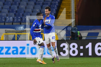 2020-12-23 - BLADE KEITA (Sampdoria) esulta dopo avere realizzato il gol del definitivo 2 a 3, con ANTONIO CANDREVA (Sampdoria) - SAMPDORIA VS SASSUOLO - ITALIAN SERIE A - SOCCER