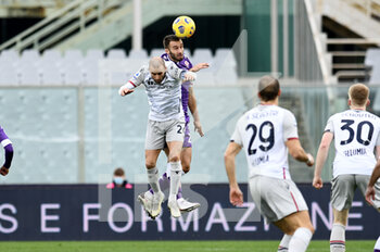2021-01-03 - German Pezzella (ACF Fiorentina) contrstato da Rodrigo Palacio (BFC Bologna) - FIORENTINA VS BOLOGNA - ITALIAN SERIE A - SOCCER