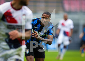 2021-01-03 - Ashley Young of FC Internazionale in action during the Serie A 2020/21 football match between FC Internazionale vs FC Crotone at the San Siro Stadium, Milan, Italy on January 03, 2021 - Photo FCI / Fabrizio Carabelli - FC INTERNAZIONALE VS FC CROTONE - ITALIAN SERIE A - SOCCER