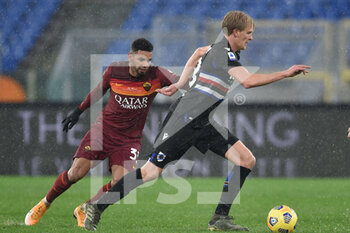 2021-01-03 - ROME, ITALY - January 3 : Morten Thorsby (R) of UC Sampdoria in action against Bruno Peres (L) of AS Roma during the Serie A soccer match between AS Roma and UC Sampdoria at Stadio Olimpico on January 3,2021 in Rome Italy - ROMA VS SAMPDORIA - ITALIAN SERIE A - SOCCER
