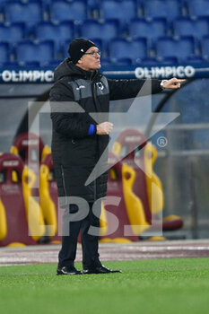 2021-01-03 - ROME, ITALY - January 3 : Head Coach Claudio Ranieri of UC Sampdoria gestures at during Italian Serie A soccer match between AS Roma and UC Sampdoria at Stadio Olimpico on January 3,2021 in Rome Italy - ROMA VS SAMPDORIA - ITALIAN SERIE A - SOCCER