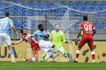 2021-01-06 -  ROME, ITALY - January 6 : Felipe Caicedo (20) of SS Lazio scores a goal during Italian Serie A soccer match between SS Lazio and ACF Fiorentina at Stadio Olimpico on January 6,2021 in Rome Italy - LAZIO VS FIORENTINA - ITALIAN SERIE A - SOCCER