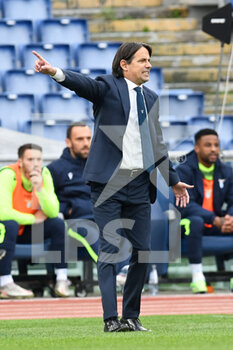 2021-01-06 - ROME, ITALY - January 6 : Head Coach Simone Inzaghi of SS Lazio gestures during Italian Serie A soccer match between SS Lazio and ACF Fiorentina at Stadio Olimpico on January 6,2021 in Rome Italy - LAZIO VS FIORENTINA - ITALIAN SERIE A - SOCCER