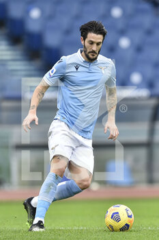 2021-01-06 - ROME, ITALY - January 6 : Luis Alberto of SS Lazio in Action during the Serie A soccer match between SS Lazio and ACF Fiorentina at Stadio Olimpico on January 6,2021 in Rome, Italy  - LAZIO VS FIORENTINA - ITALIAN SERIE A - SOCCER