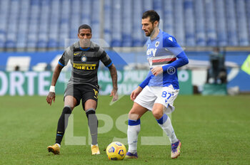 2021-01-06 - ASHLEY YOUNG (Inter), ANTONIO CANDREVA (Sampdoria) - SAMPDORIA VS INTER - ITALIAN SERIE A - SOCCER
