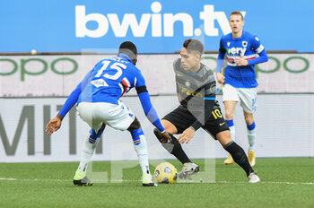 2021-01-06 - OMAR COLLEY (Sampdoria), Lautaro Martinez (Inter) - SAMPDORIA VS INTER - ITALIAN SERIE A - SOCCER