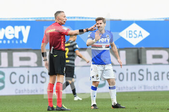 2021-01-06 - The Referee of the match Paolo Valeri, ADRIEN SILVA (Sampdoria) - SAMPDORIA VS INTER - ITALIAN SERIE A - SOCCER