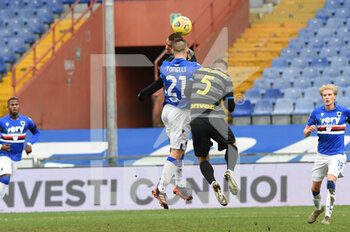 2021-01-06 - Alexis Sanchez (Inter), LORENZO TONELLI Sampdoria), Roberto Gagliardini (Inter) - SAMPDORIA VS INTER - ITALIAN SERIE A - SOCCER