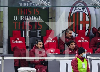 2021-01-09 - Zlatan Ibrahimovic of AC Milan reacts from the bench - AC MILAN VS TORINO FC - ITALIAN SERIE A - SOCCER