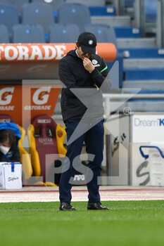 2021-01-10 -  ROME, ITALY - January 10 : Head Coach Antonio Conte of FC International Milan during Italian Serie A soccer match between AS Roma and FC International Milan at Stadio Olimpico on January 10,2021  in Rome Italy - AS ROMA VS FC INTERNAZIONALE - ITALIAN SERIE A - SOCCER