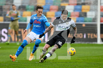 2021-01-10 - Rodrigo De Paul (Udinese) carries the ball hindered by Piotr Zielinski (Napoli) - UDINESE CALCIO VS SSC NAPOLI - ITALIAN SERIE A - SOCCER