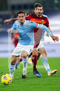 2021-01-15 - Luiz Felipe of Lazio in action during the Italian championship Serie A football match between SS Lazio and AS Roma on January 15, 2021 at Stadio Olimpico in Rome, Italy - Photo Federico Proietti / DPPI - SS LAZIO VS AS ROMA - ITALIAN SERIE A - SOCCER