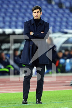 2021-01-15 - Paulo Fonseca, head coach of Roma, reacts during the Italian championship Serie A football match between SS Lazio and AS Roma on January 15, 2021 at Stadio Olimpico in Rome, Italy - Photo Federico Proietti / DPPI - SS LAZIO VS AS ROMA - ITALIAN SERIE A - SOCCER