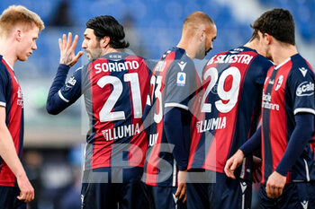 2021-01-16 - Roberto Soriano (Bologna FC) make the barrier - BOLOGNA VS HELLAS VERONA - ITALIAN SERIE A - SOCCER