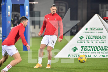 2021-01-18 - Zlatan Ibrahimovic of AC Milan, Riscaldamento, Pregame - CAGLIARI VS MILAN - ITALIAN SERIE A - SOCCER