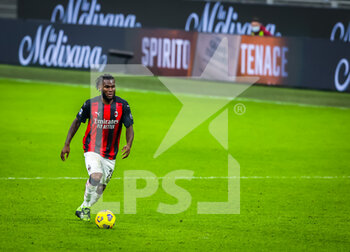 2021-01-23 - Franck Kessie of AC Milan in action - AC MILAN VS ATALANTA BC - ITALIAN SERIE A - SOCCER