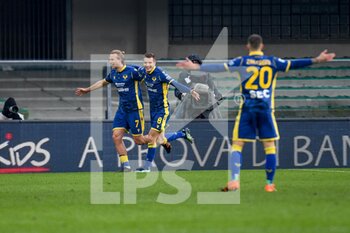 2021-01-24 - Antonin Barak (Hellas Verona) celebrates after scoring a goal 2-1 with teammates - HELLAS VERONA VS SSC NAPOLI - ITALIAN SERIE A - SOCCER