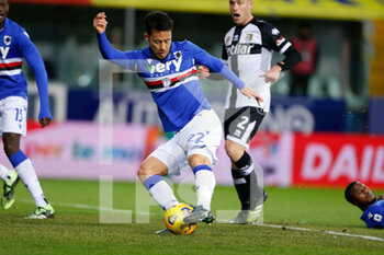 2021-01-24 - Maya Yoshida (UC Sampdoria) segna il gol del vantaggio - PARMA VS SAMPDORIA - ITALIAN SERIE A - SOCCER